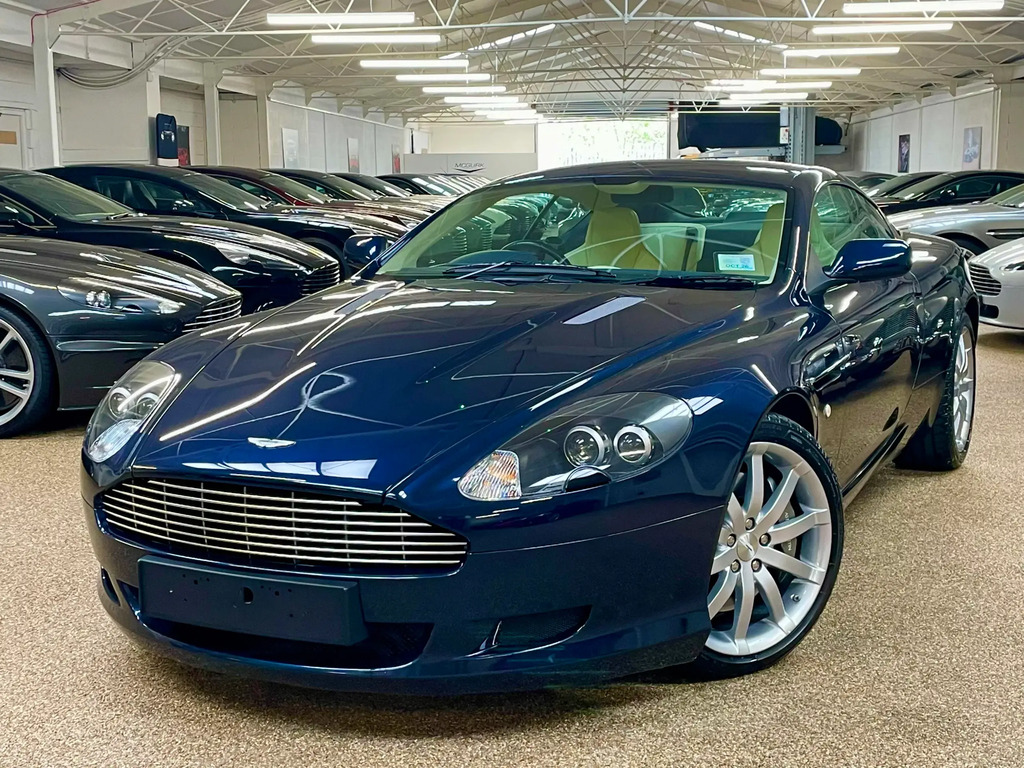 Aston Martin DB9 Coupe 5.9 V12 Silver #8