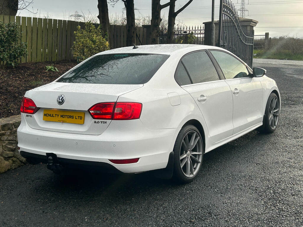 Volkswagen Jetta 2.0 Tdi Cr 140 Sport White #3