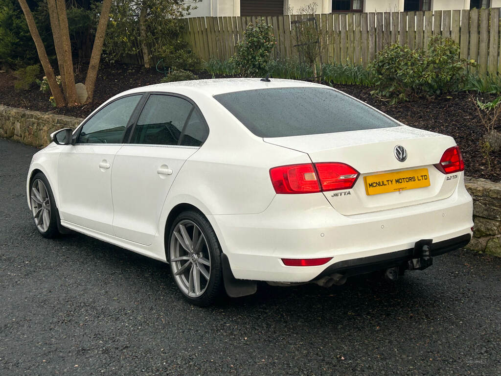 Volkswagen Jetta 2.0 Tdi Cr 140 Sport White #6