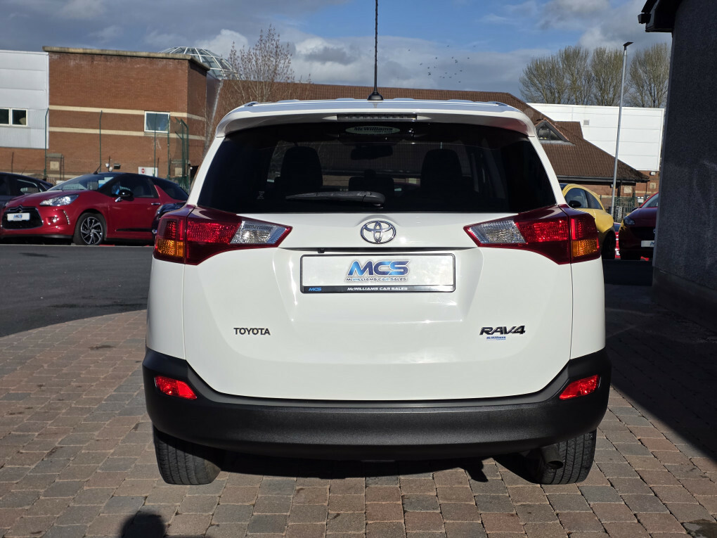 Toyota Rav 4 Icon D-4d 4X2  #4