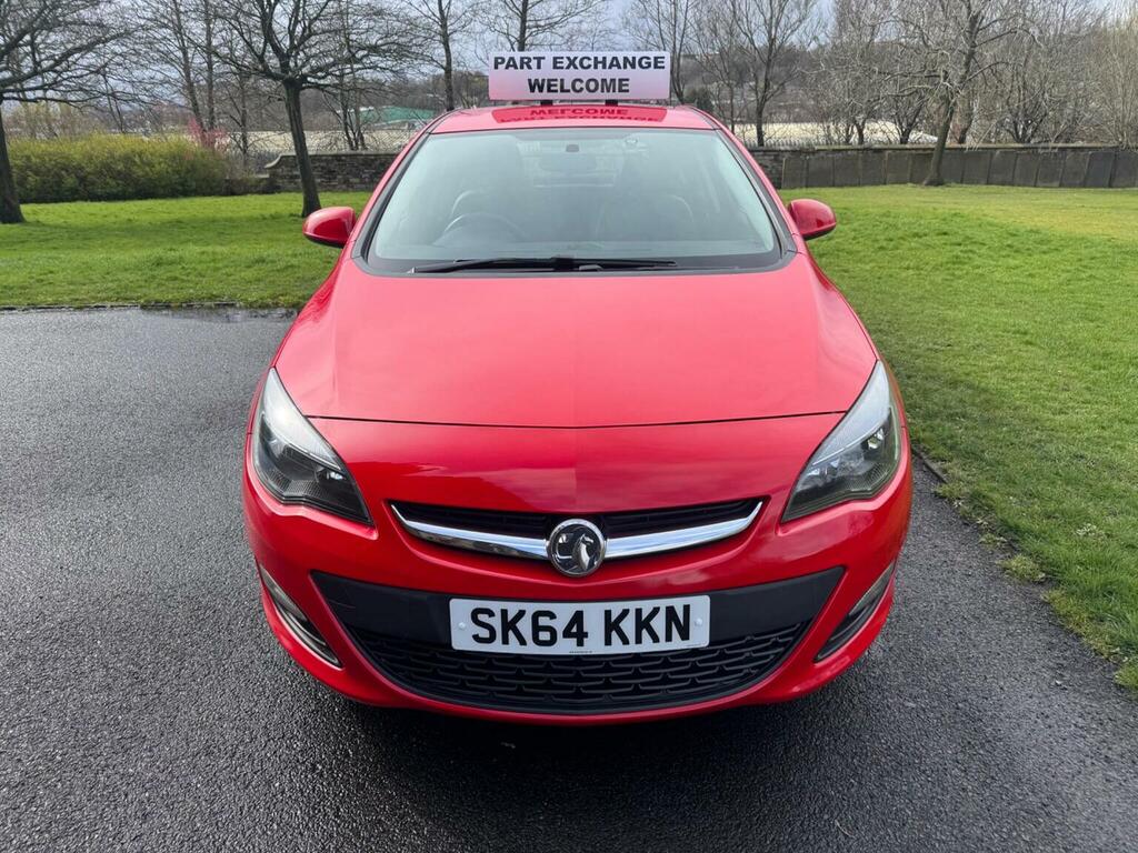 Vauxhall Astra Hatchback 1.6 16V Excite Euro 5 201464 Red #2