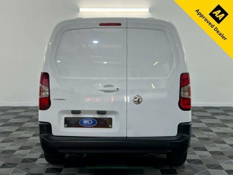 Vauxhall Combo 1.5 Turbo D White #4