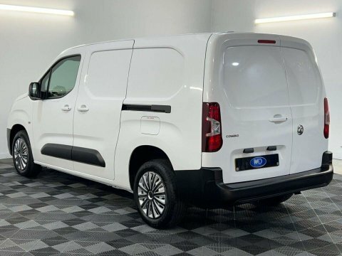 Vauxhall Combo 1.5 Turbo D White #5