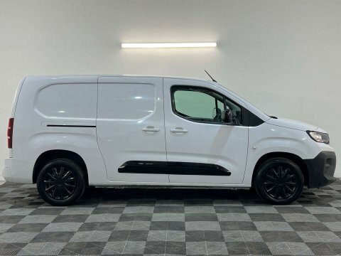 Peugeot Partner 1.5 Partner Asphalt MM24DTU White #2