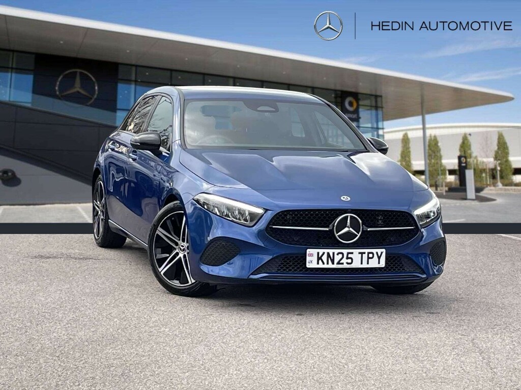 Mercedes-Benz A Class 1.3 A180h Mhev Sport Edition Hatchback Blue