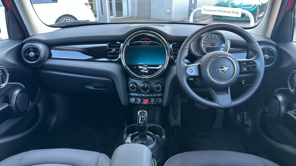 Mini Hatch 5-Door Hatch Cooper Classic LM22WHA Red #4