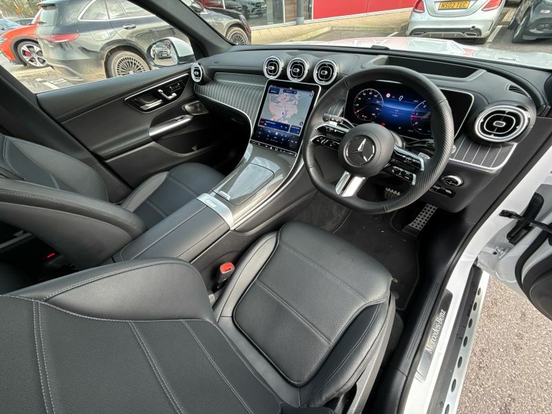 Mercedes-Benz GLC Class Suv KP25HVD White #6