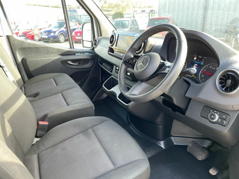 Mercedes-Benz Sprinter 2.0 315 Cdi Pro G-tronic Rwd L2 H2 Euro 6 S S KR25LGY White #4