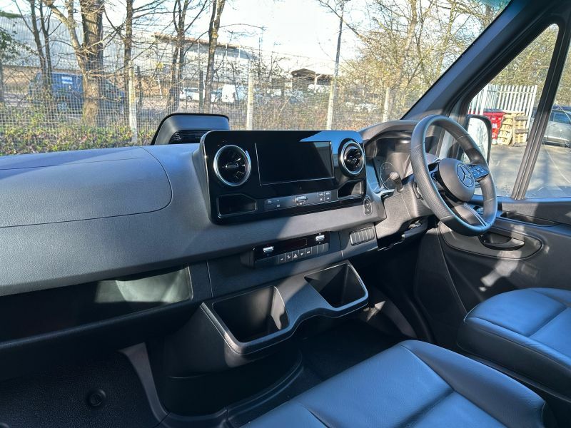Mercedes-Benz Sprinter 2.0 315 Cdi Pro G-tronic Rwd L2 H2 Euro 6 S S KN75LCT Blue #3