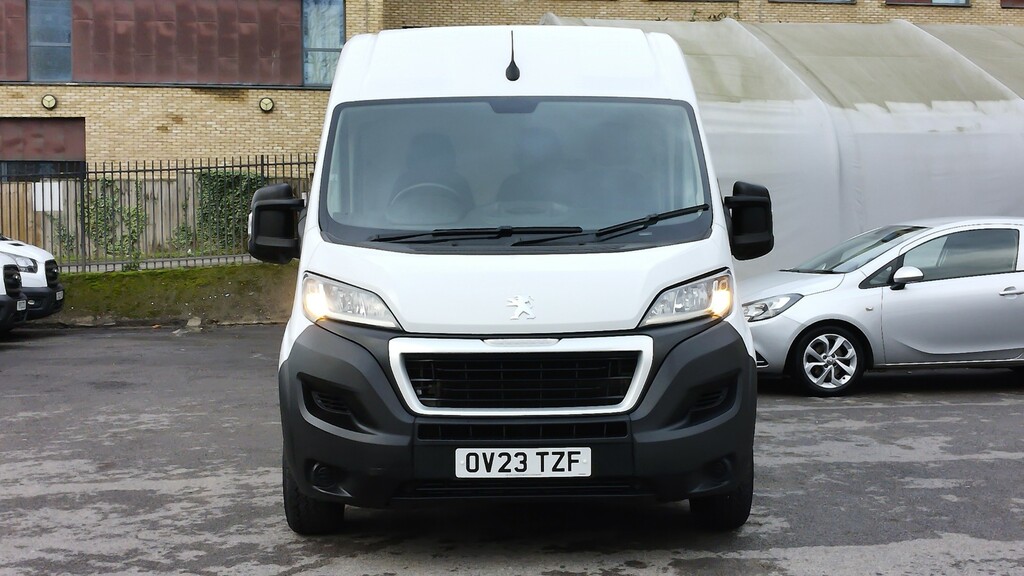 Peugeot Boxer 335 Professional Premium Plus L2h2 Mwb 2.2 140 Wit OV23TZF  #2
