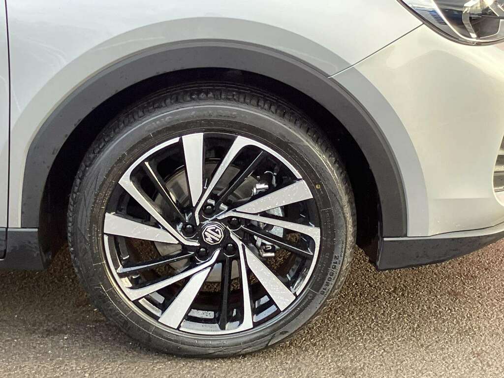 MG ZS Hat 1.5 Hybrid Trophy Au JMZ7533 Silver #4