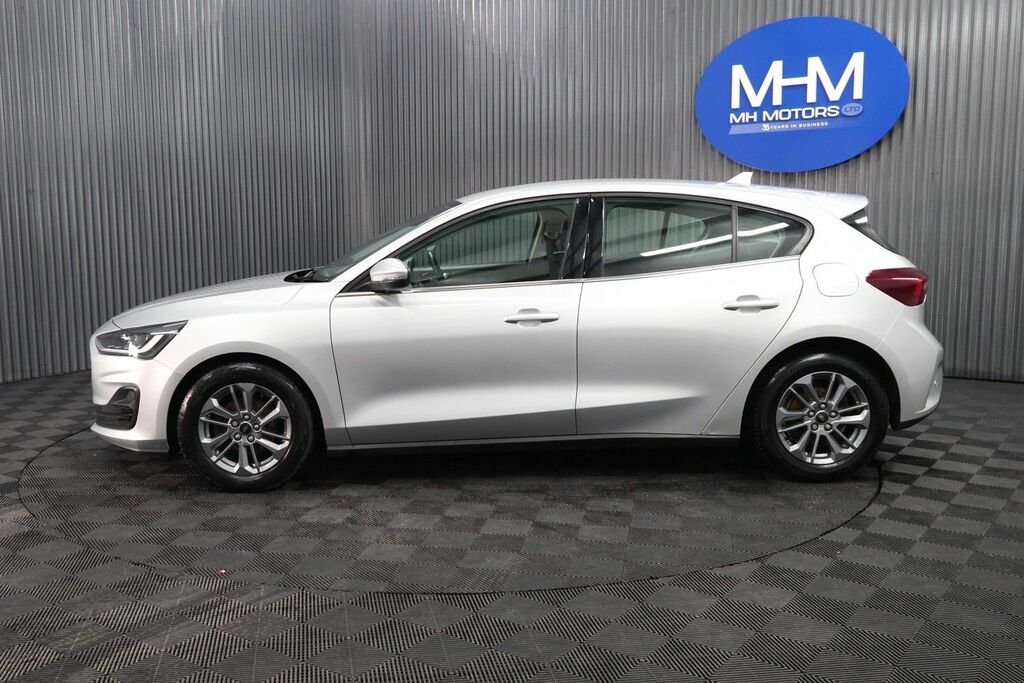 Ford Focus Ecoblue Titanium Style Hatchback SG72YOC Silver #4