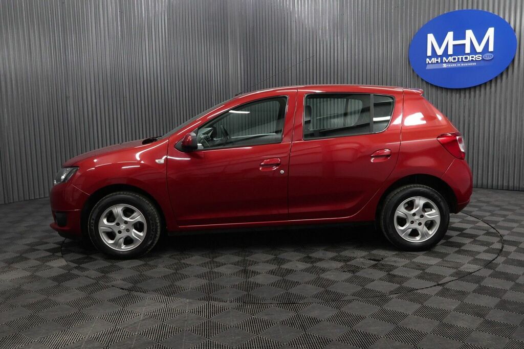 Dacia Sandero Dci Laureate Hatchback Red #4