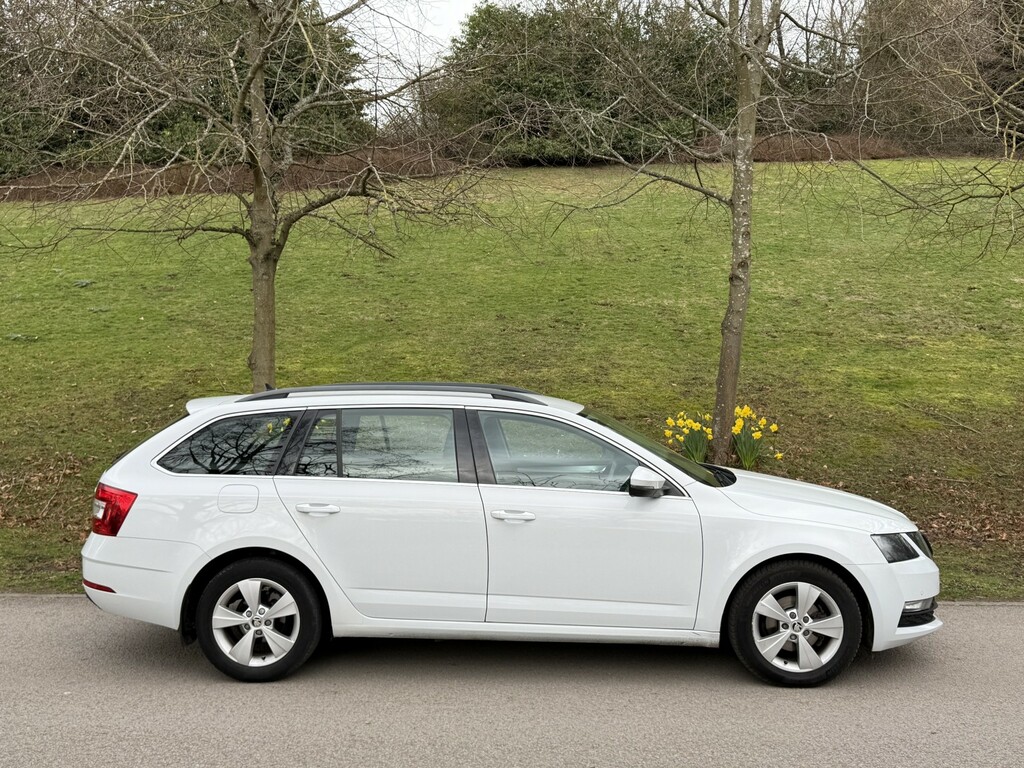 Skoda Octavia Estate 1.6 Tdi Se Technology 201919 OW19RJZ White #2