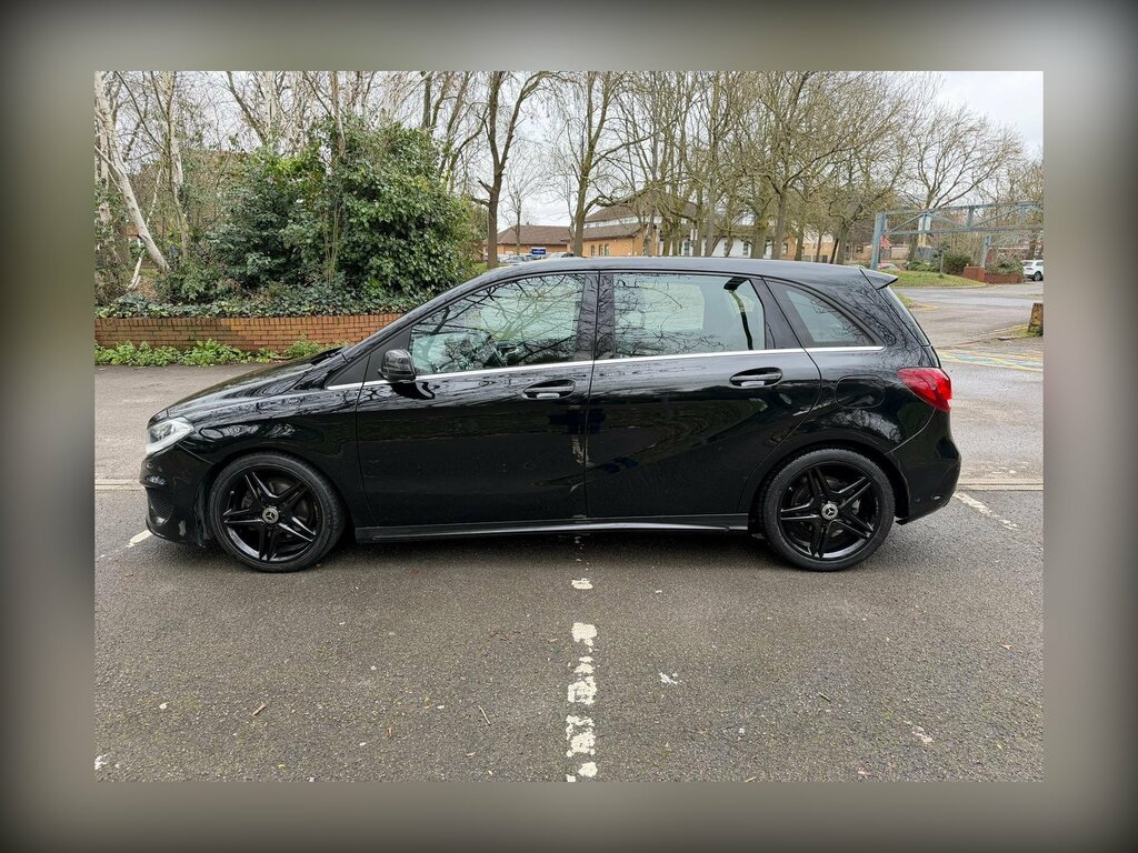 Mercedes-Benz B Class 1.5 B180 Cdi Amg Line 7G-dct Euro 6 Ss XFZ2661 Black #6