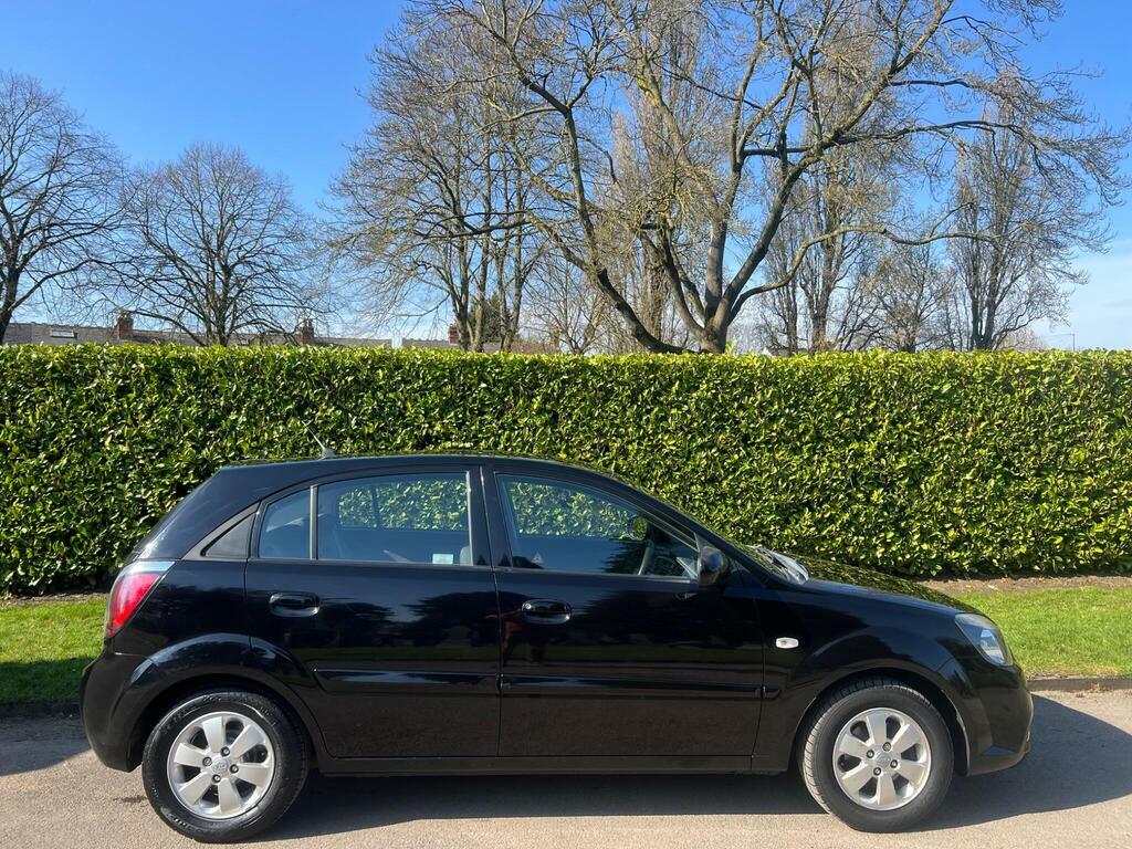 Kia RIO 1.4 Domino Black #4