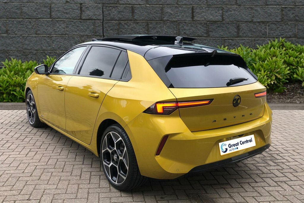 Vauxhall Astra 1.2L Ultimate PE23MZG Yellow #4