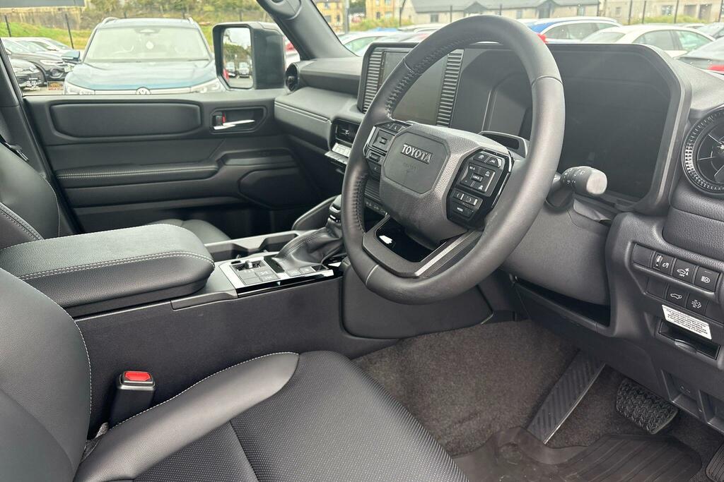 Toyota Land Cruiser 2.8D 205 Commercial GY25AZP Grey #5