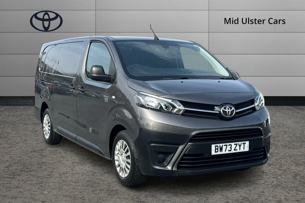 Toyota PROACE 2.0D 140 Icon Van Grey