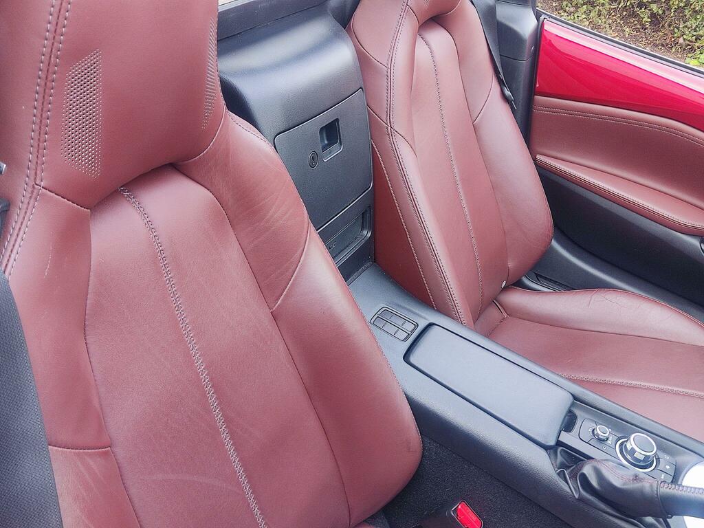 Mazda MX-5 RF 2.0 Skyactiv-g Sport Nav Euro 6 AS63ELS Red #4