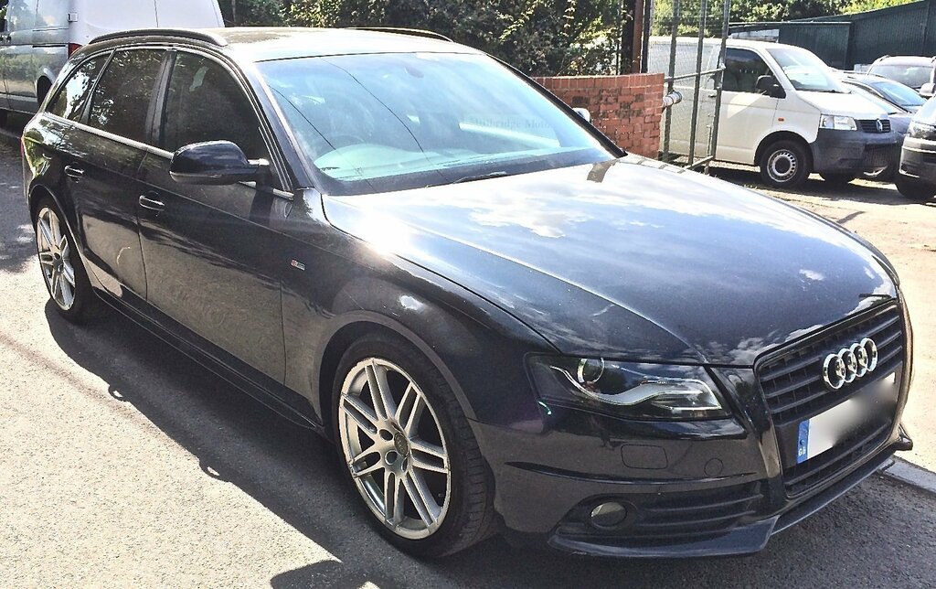 Audi A4 Avant Estate 2.0 Tdi Black Edition 201010 Black #5