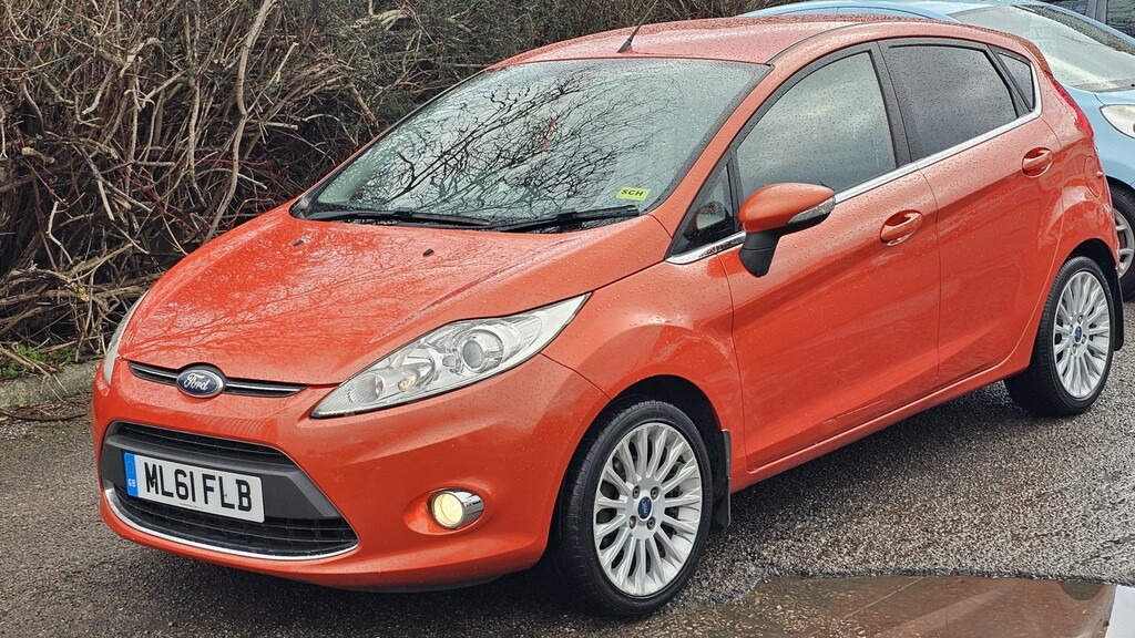 Ford Fiesta 1.4 Titanium Red