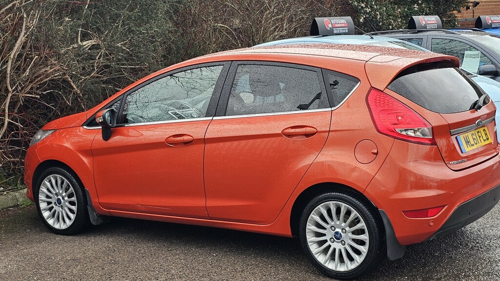 Ford Fiesta 1.4 Titanium ML61FLB Red #6