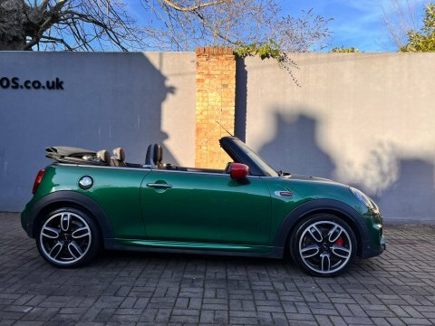 Mini Convertible 2.0 John Cooper WD69AJX Green #2