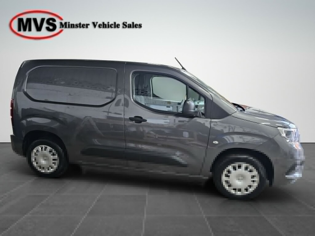 Vauxhall Combo 1.5-Turbo-d-2000-sportive Grey #3