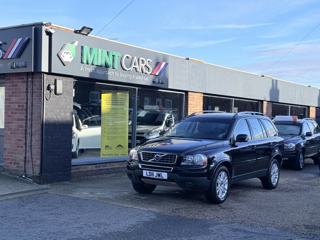 Volvo XC90 Suv 2.4 D5 Se 201111 LD11JWL Black #2