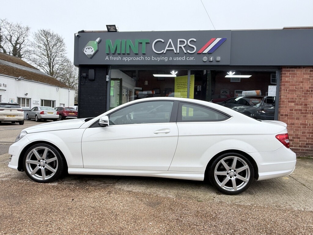 Mercedes-Benz C Class Coupe 2.1 C220 Cdi Amg Sport Edition 201414 DF14FXV White #2