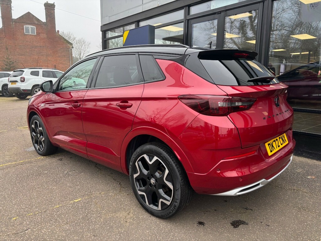 Vauxhall Grandland 1.2 Turbo Ultimate DK72CNX Red #3