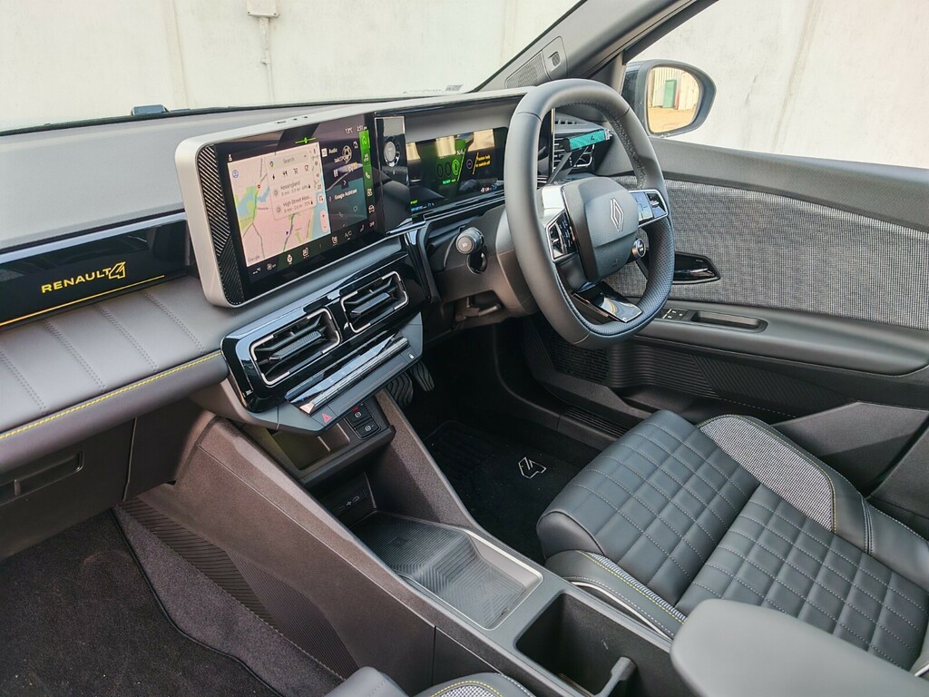 Renault 4 E-Tech 110Kw Iconic 52Kwh Comfort Range AU26KMO Black #6