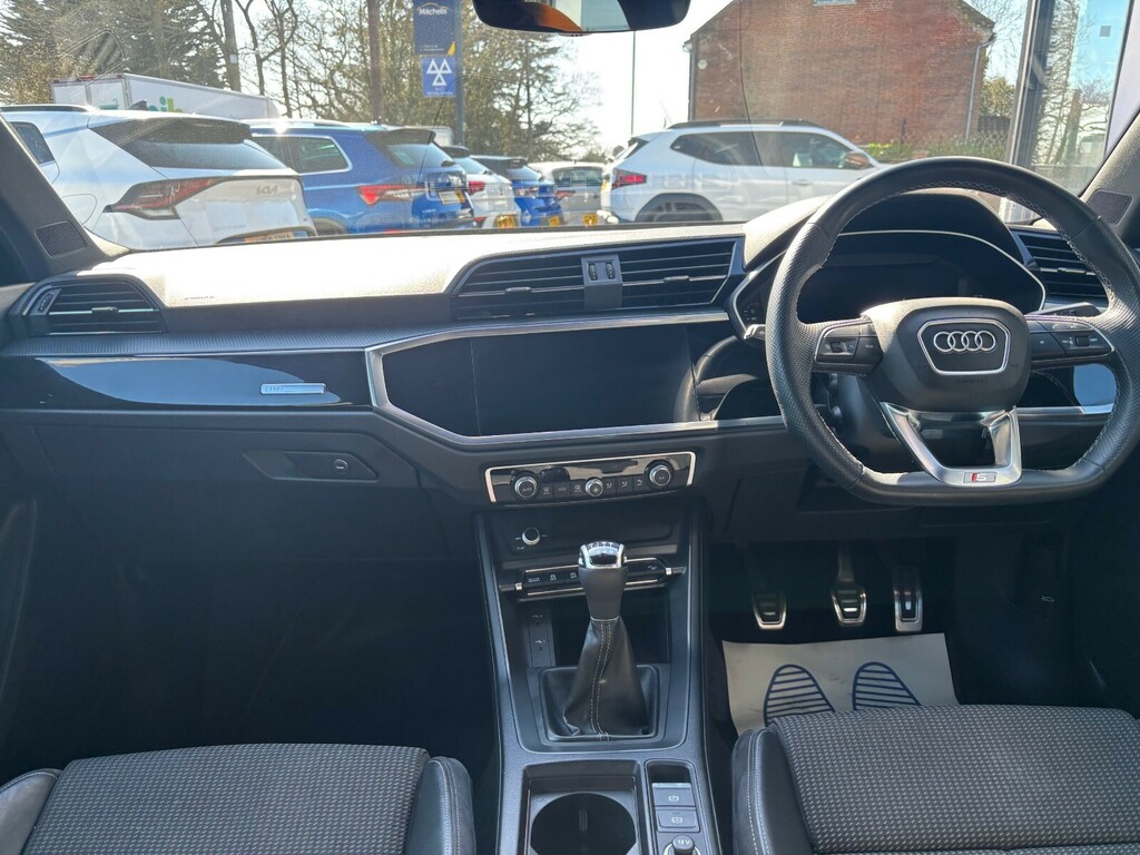 Audi Q3 35 Tfsi Black Edition WF21FBD Grey #6