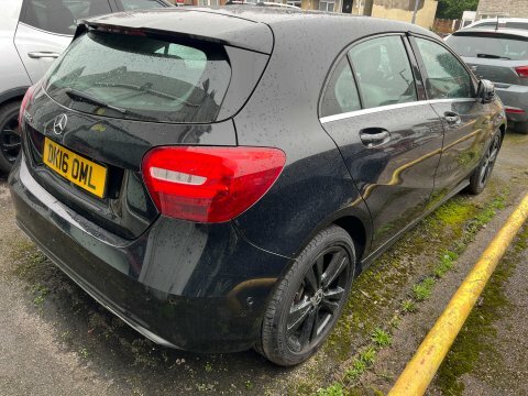 Mercedes-Benz A Class 1.5 A180d Sport DK16OML Black #4