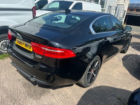 Jaguar XE 2.0D Portfolio OU67WRA Black #2