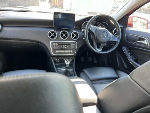 Mercedes-Benz A Class 1.5 A180d Sport SR17CXV Red #6