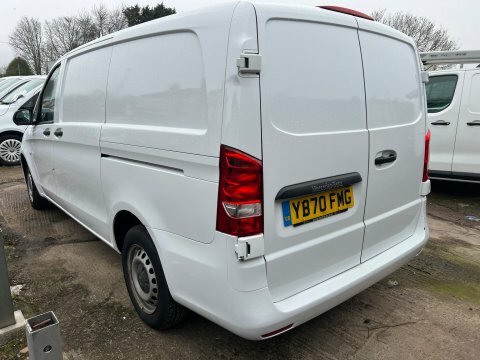 Mercedes-Benz Vito 110 Progressive L2 YB70FMG White #6