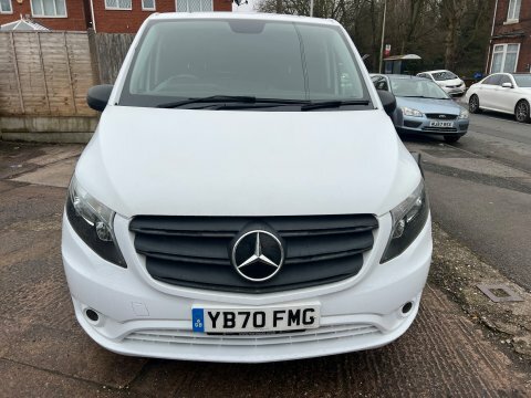 Mercedes-Benz Vito 110 Progressive L2 YB70FMG White #4