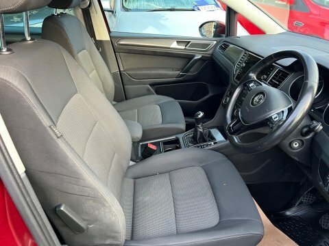Volkswagen Golf SV 1.6 Tdi Match Red #3