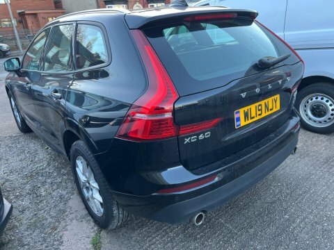 Volvo XC60 2.0 T5 Momentum WL19NJY Black #2