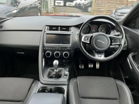 Jaguar E-Pace 2.0 D150 R-dynamic Red #5