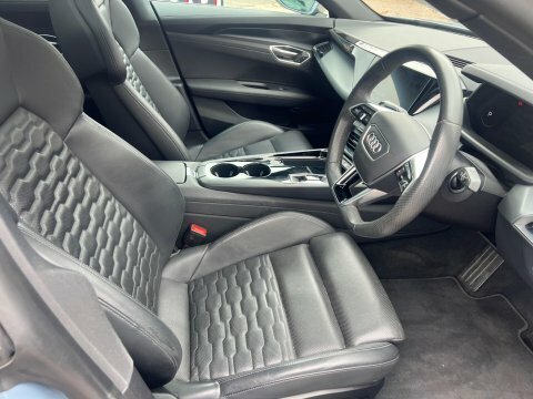 Audi E Tron GT 93.4Kwh Quattro NL22UVE Grey #3