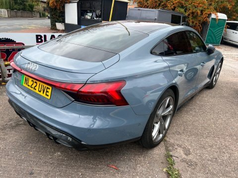 Audi E Tron GT 93.4Kwh Quattro NL22UVE Grey #2