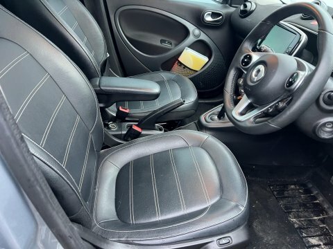 Smart Forfour 17.6Kwh Exclusive Black #3