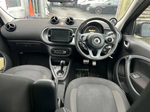 Smart Forfour 17.6Kwh Premium Black #5