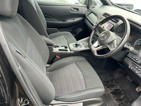 Nissan Leaf Acenta Black #3