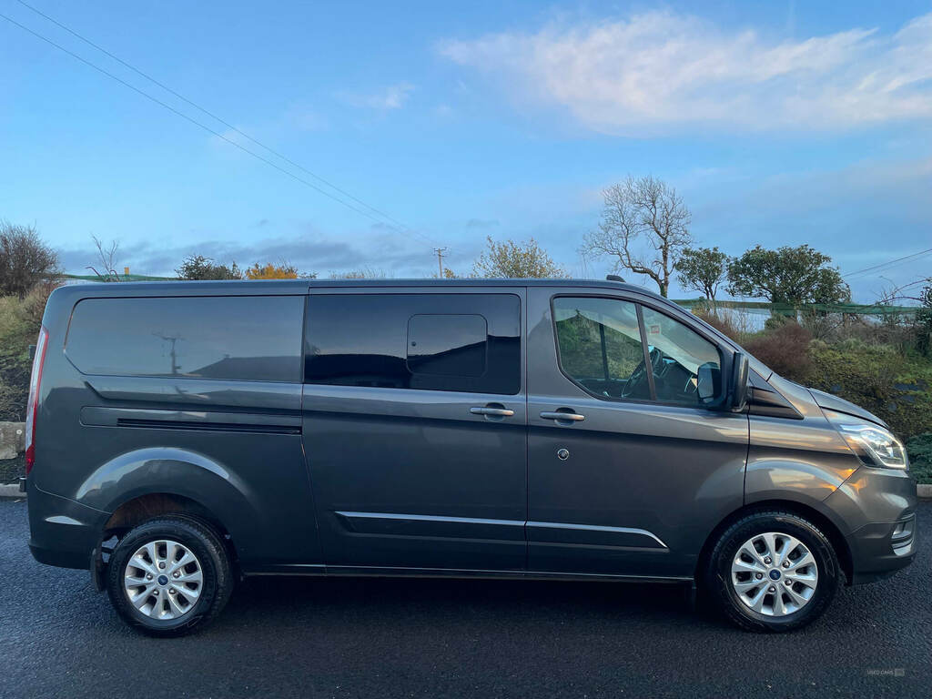 Ford Transit Custom 2.0 Ecoblue 170Ps Low Roof D Cab Limited Van WV23XLN Grey #3
