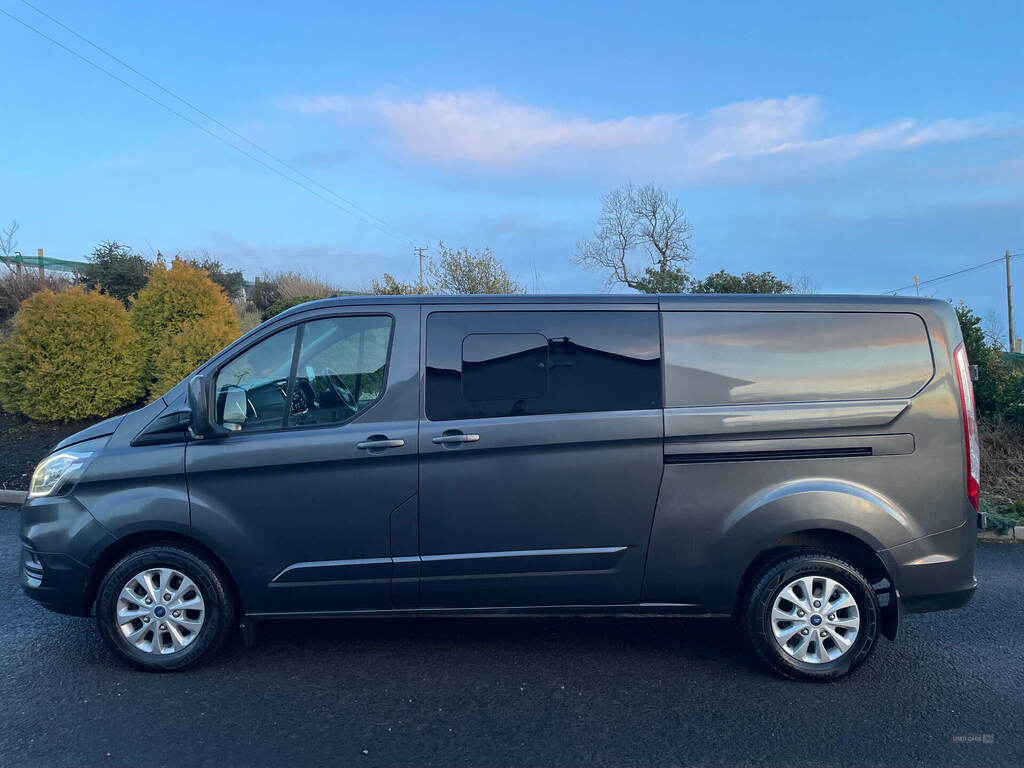 Ford Transit Custom 2.0 Ecoblue 170Ps Low Roof D Cab Limited Van WV23XLN Grey #4