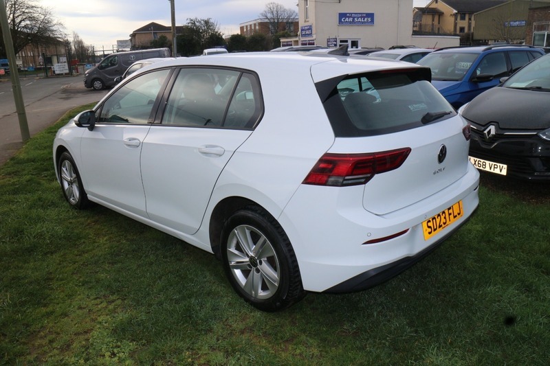 Volkswagen Golf Life Tdi White #3